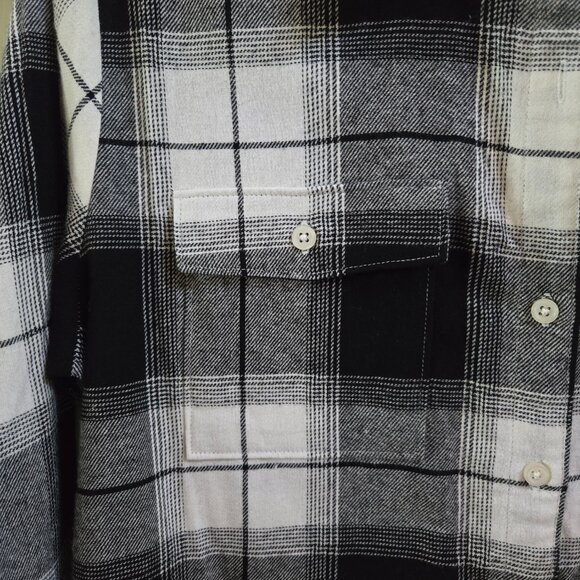 NWT Old Navy Black Loose Fit Plaid Flannel Boyfriend Button-Down Shirt Size S - Picture 6 of 13